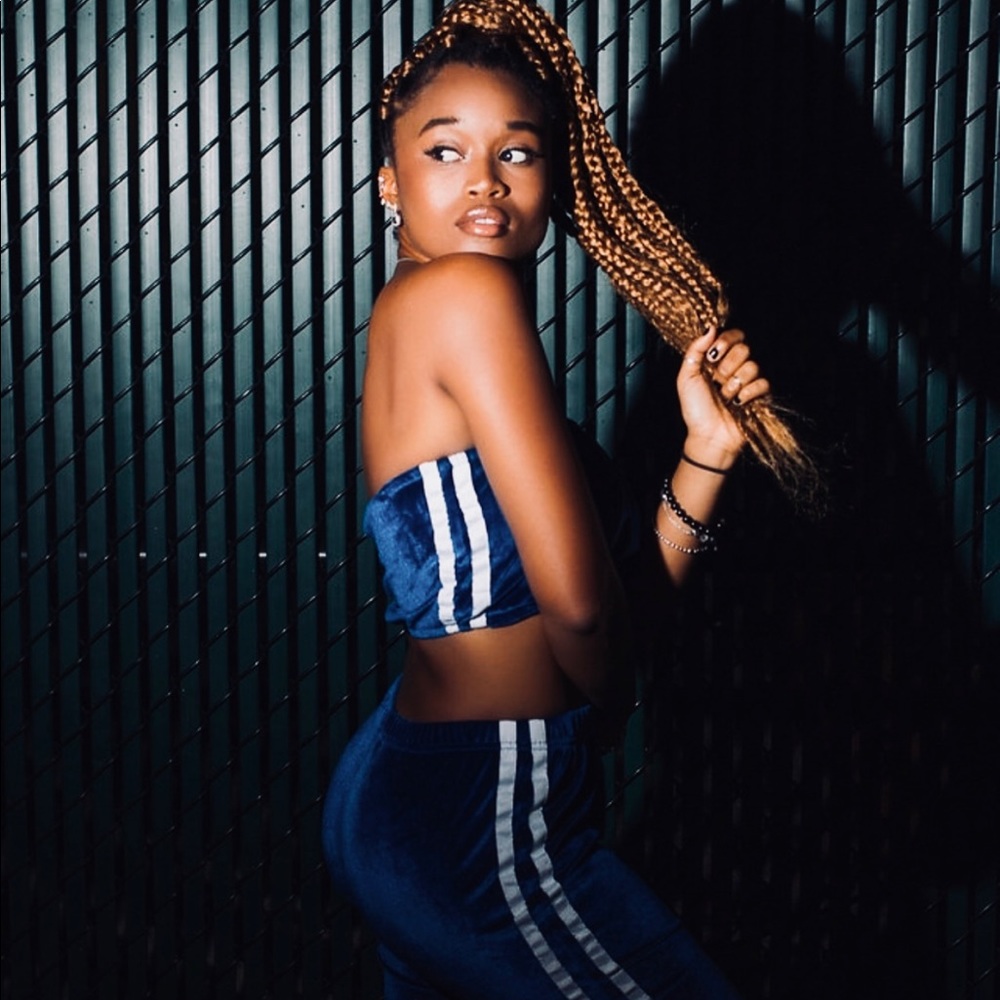 Fashion Nova Blue Lounge set - Picture 2 of 5